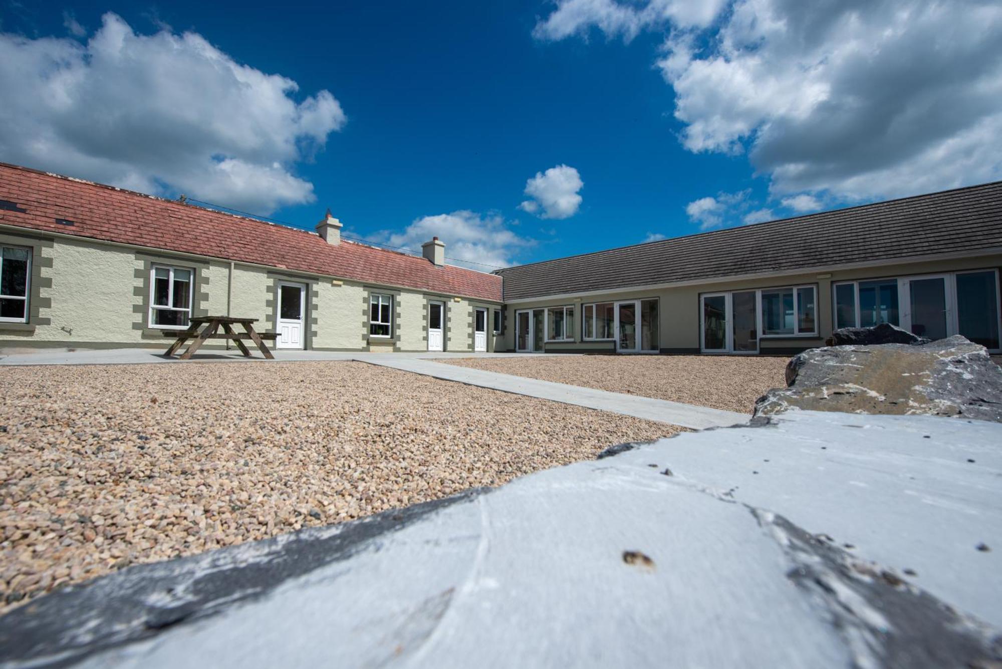 Greenfield Lodge Hotel Bar & Bistro Headford Exterior photo