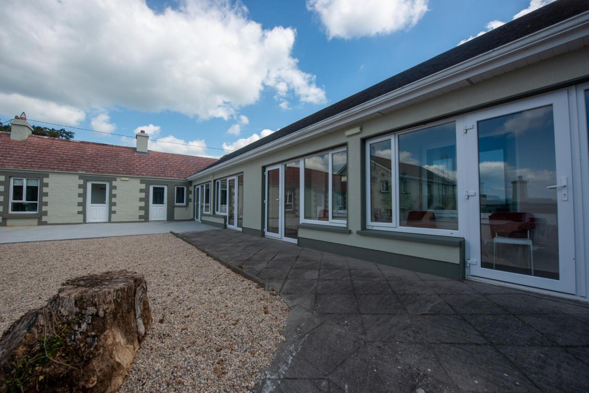 Greenfield Lodge Hotel Bar & Bistro Headford Exterior photo