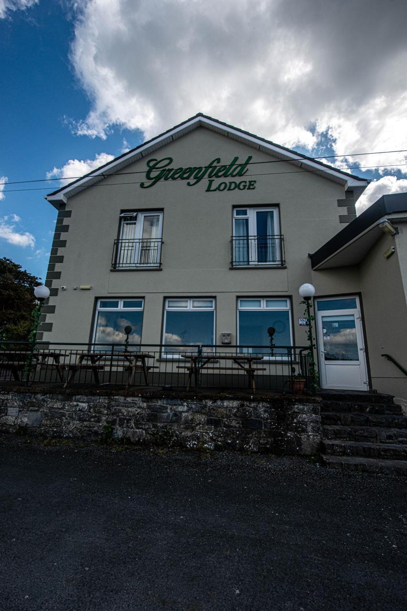 Greenfield Lodge Hotel Bar & Bistro Headford Exterior photo