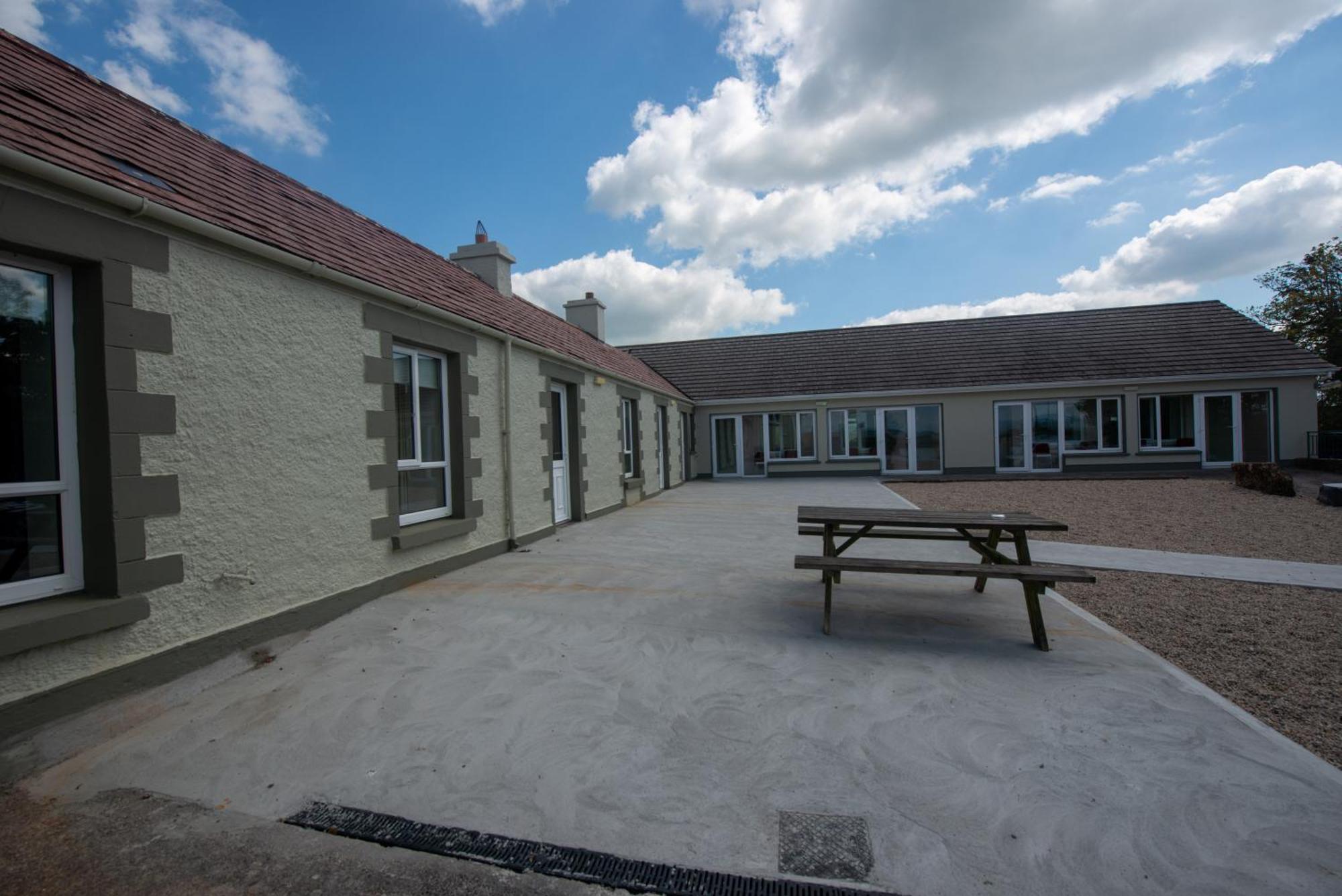 Greenfield Lodge Hotel Bar & Bistro Headford Exterior photo