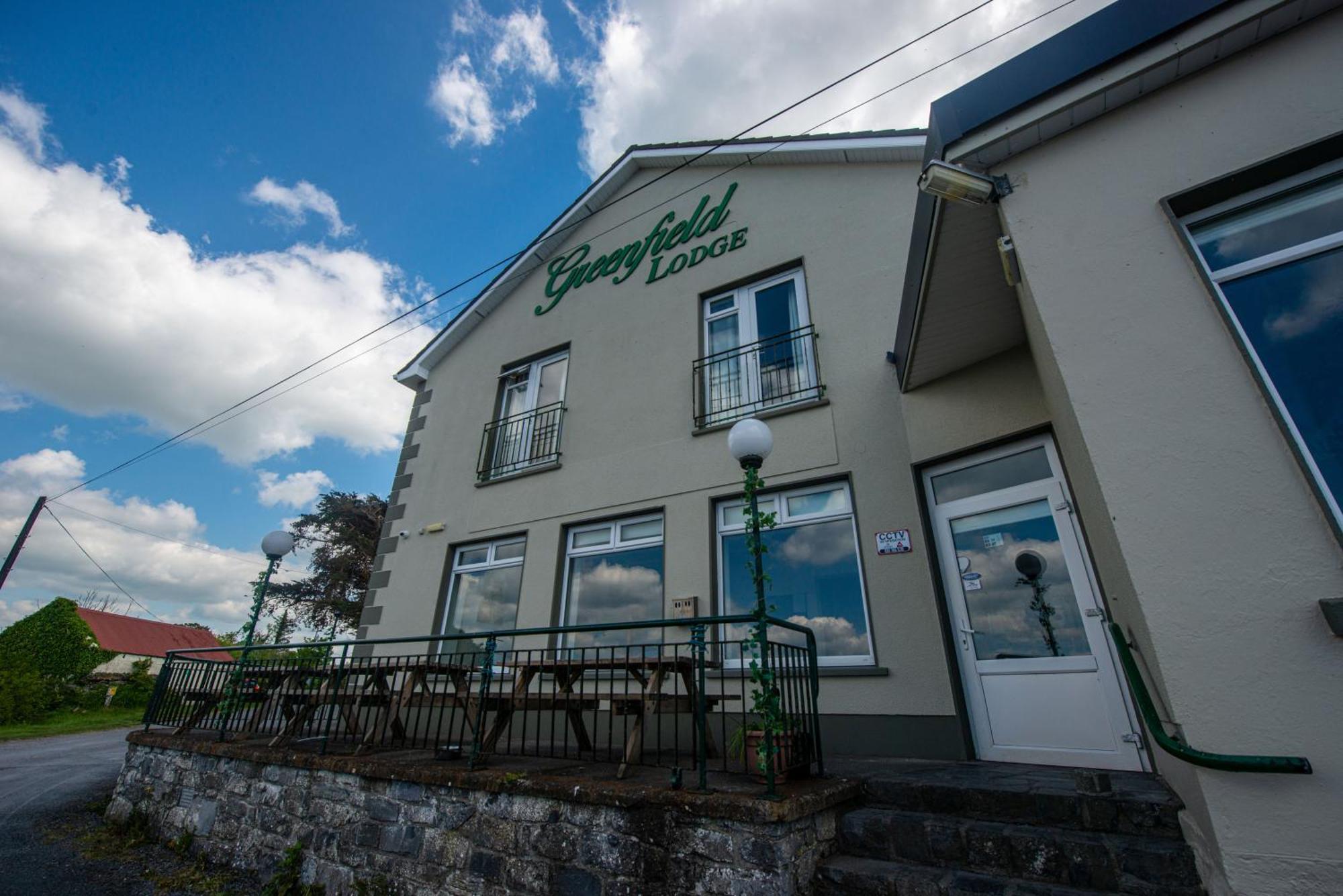 Greenfield Lodge Hotel Bar & Bistro Headford Exterior photo